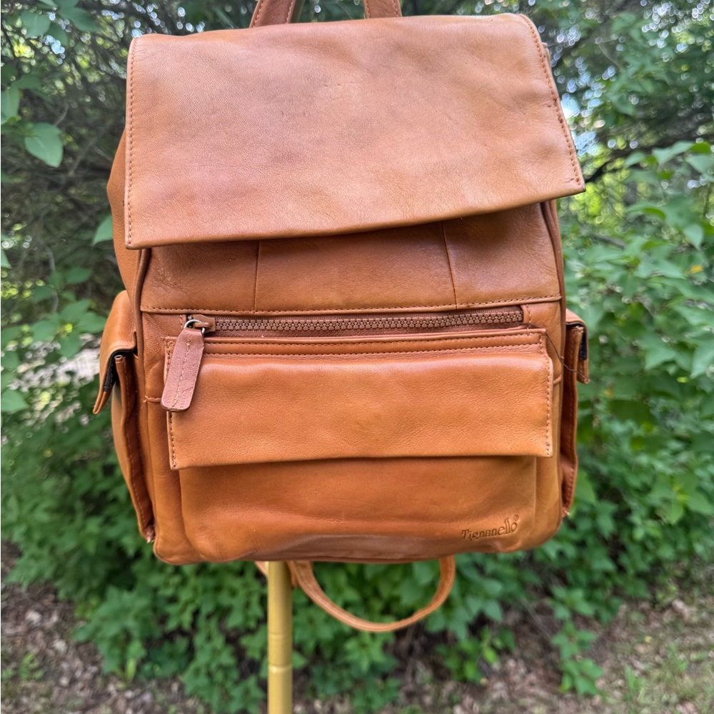 Elegant Tan Leather Backpack